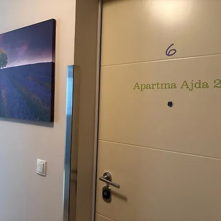 Apartma Ajda 2 , Jezerska Cesta 65, * Kranj